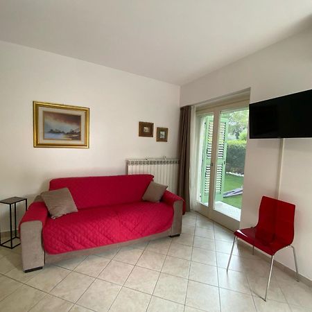 Alma Apartment Сирмионе Экстерьер фото