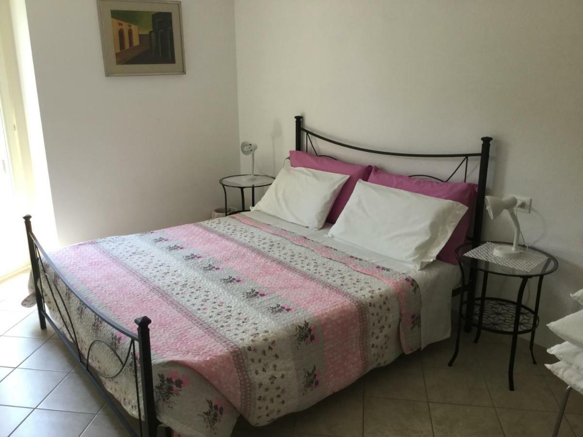 Alma Apartment Сирмионе Экстерьер фото
