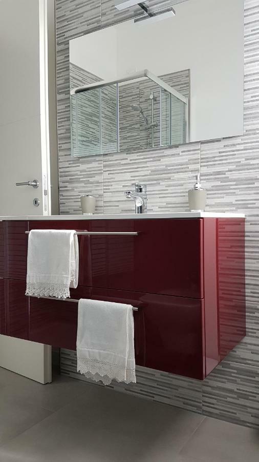 Alma Apartment Сирмионе Экстерьер фото